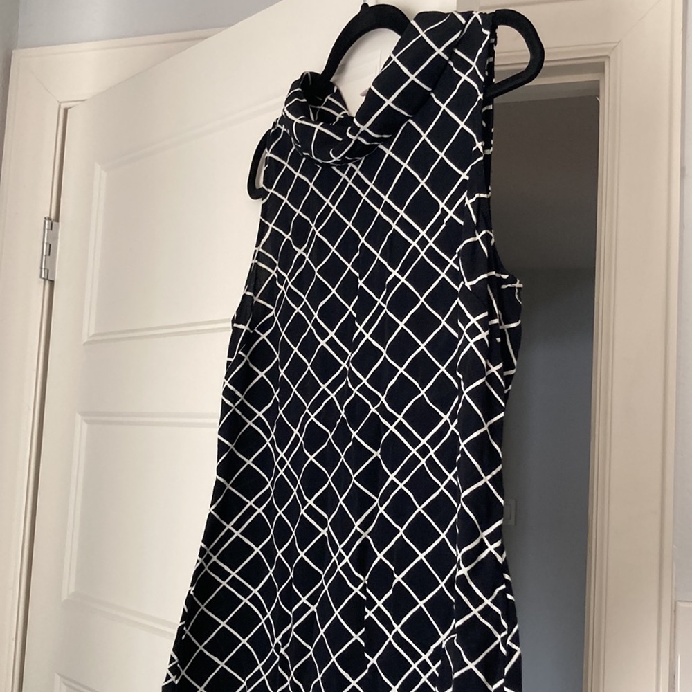 Banana Republic sleeveless window-pane black and white top - Picture 8 of 12